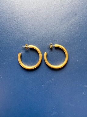 Madewell Medium Chunky Gold Hoop Earrings | Classic Statement Hoops